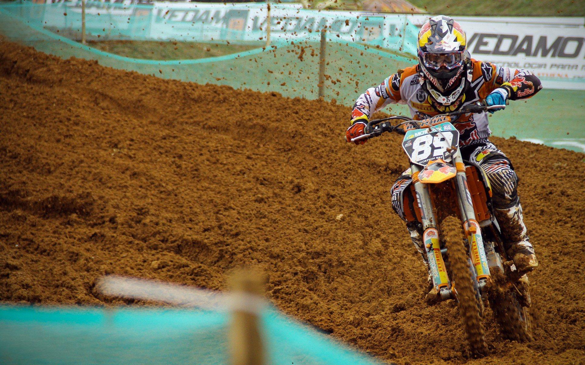 巴黎锋线迎来关键轮转，巴尔科拉与内维斯火线回归，登贝莱伤情反复预计十月末方有望复出